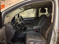 Volkswagen Touran vaihtoauto