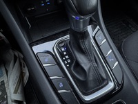 Hyundai IONIQ hybrid vaihtoauto