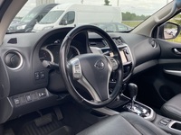 Nissan NP300 vaihtoauto