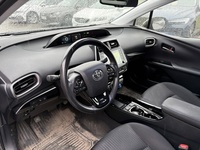 Toyota Prius PHEV vaihtoauto