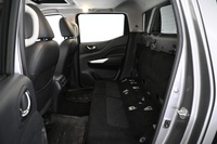 Nissan Navara vaihtoauto