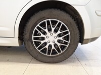 Nissan Tiida vaihtoauto