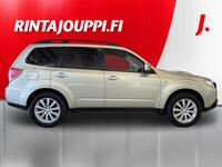 Subaru Forester vaihtoauto