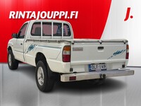 Mazda B2500 vaihtoauto