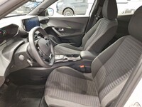 Peugeot e-2008 vaihtoauto