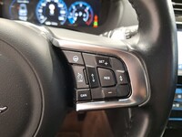 Jaguar F-PACE vaihtoauto