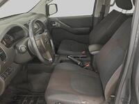 Nissan Navara vaihtoauto