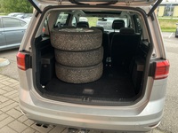 Volkswagen Touran vaihtoauto