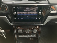 Volkswagen Touran vaihtoauto