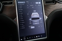 Tesla Model X vaihtoauto