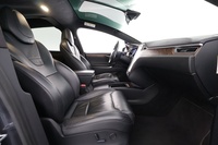 Tesla Model X vaihtoauto