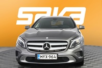 Mercedes-Benz GLA vaihtoauto
