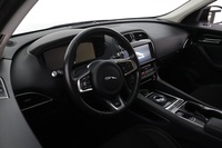Jaguar F-PACE vaihtoauto