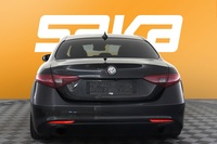 Alfa Romeo Giulia vaihtoauto