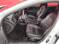 Volvo V40 Cross Country vaihtoauto