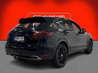 Porsche Cayenne vaihtoauto
