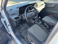 Ford Transit Courier vaihtoauto