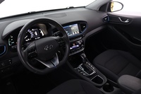 Hyundai IONIQ hybrid vaihtoauto