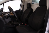 Ford Transit Courier vaihtoauto