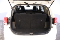 Kia Carens vaihtoauto