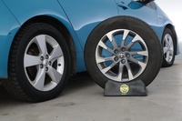 Toyota Prius Plug-in vaihtoauto