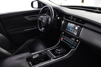 Jaguar XF vaihtoauto