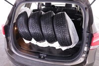 Kia Carens vaihtoauto