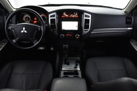 Mitsubishi Pajero vaihtoauto