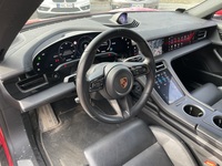 Porsche Taycan vaihtoauto