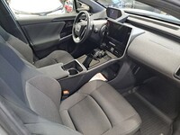 Toyota bZ4X vaihtoauto