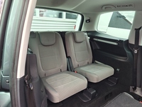 SEAT Alhambra vaihtoauto