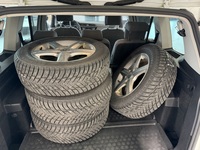 Volkswagen Touran vaihtoauto