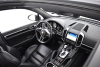 Porsche Cayenne vaihtoauto