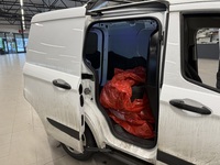 Ford Transit Courier vaihtoauto
