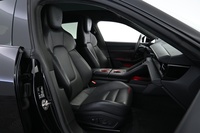 Porsche Taycan vaihtoauto