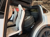 Tesla Model X vaihtoauto