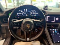 Porsche Taycan vaihtoauto