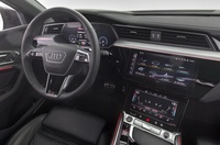 Audi Q8 e-tron vaihtoauto
