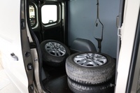 Opel Vivaro vaihtoauto