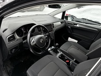 Volkswagen Golf Sportsvan vaihtoauto