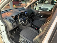 Ford Grand Tourneo Connect vaihtoauto
