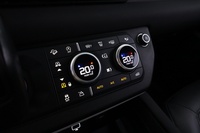 Land Rover Defender vaihtoauto