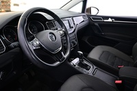 Volkswagen Golf Sportsvan vaihtoauto