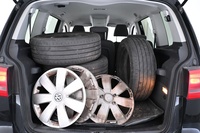 Volkswagen Touran vaihtoauto