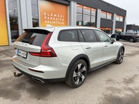 Volvo V60 Cross Country vaihtoauto