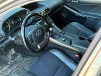 Lexus IS vaihtoauto