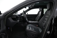 Porsche Taycan vaihtoauto