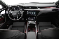 Audi Q8 e-tron vaihtoauto
