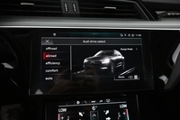 Audi Q8 e-tron vaihtoauto