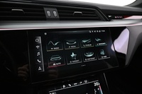 Audi Q8 e-tron vaihtoauto